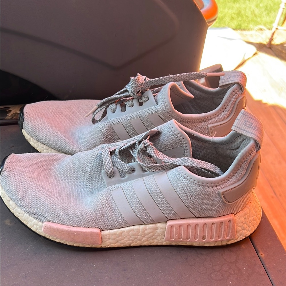 Womens adidas boost size 8.5